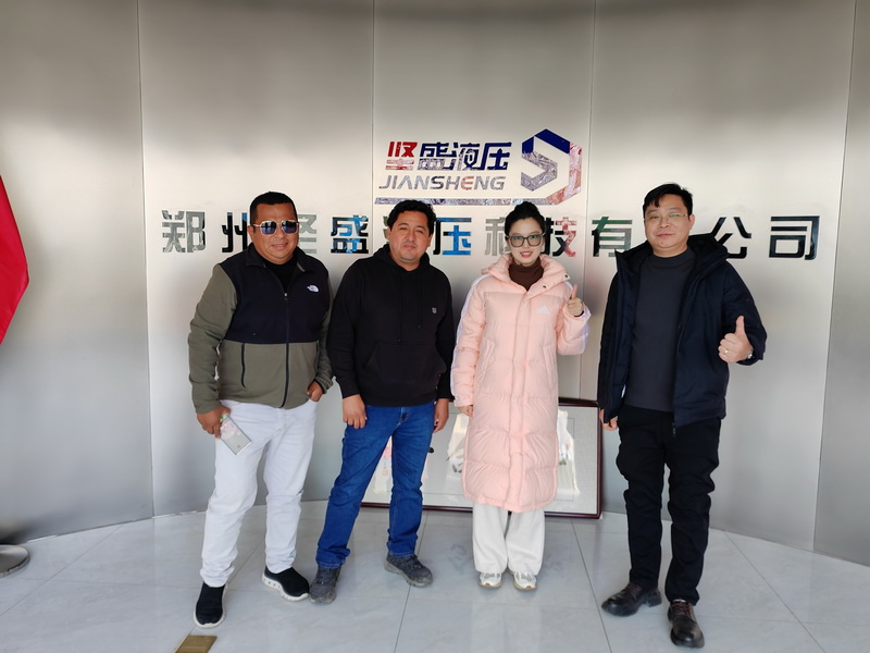 ӡ�ȿͻ��ι�֣�ݼ�ʢҺѹ����